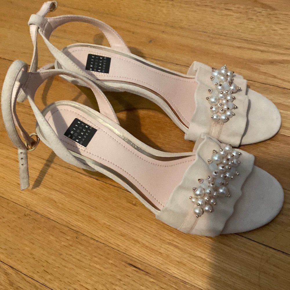 White House black market sandal